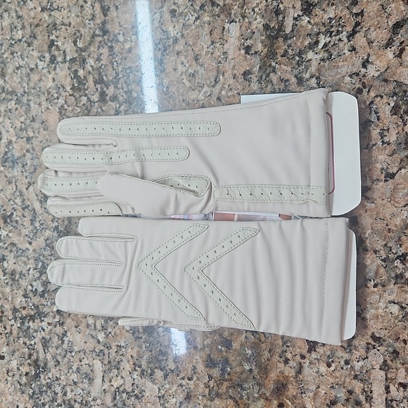 ISOTONER GLOVES - Picture 5 of 6